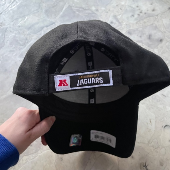 New Era Jacksonville Jaguars 9Forty The League Black Adjustable Hat Cap - Picture 5 of 8